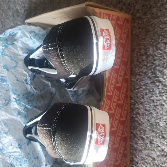 ❄️HP!!!❄️ Black Vans Old Skool V size 11.5 mens - Picture 6 of 8